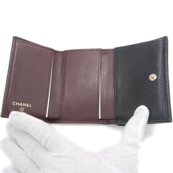 CHANEL Black Caviar Leather Logo Wallet - Picture 6 of 10
